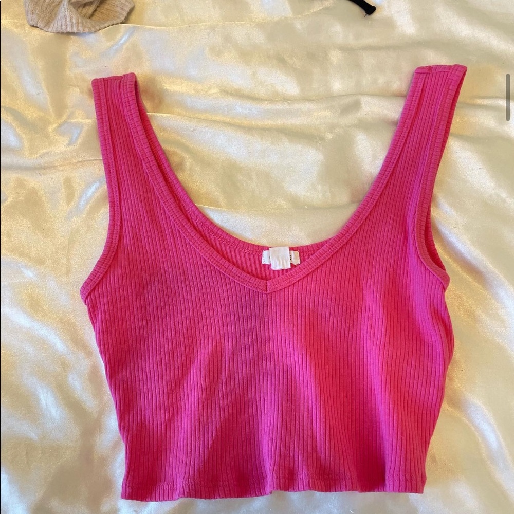 bright pink tanktop